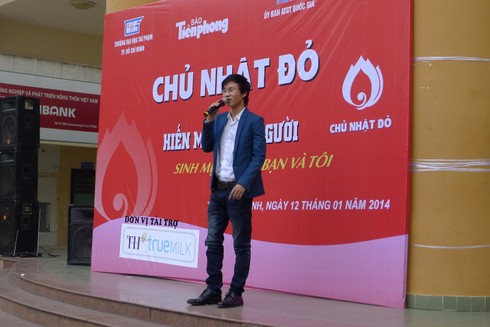 Đông đảo nghệ sĩ tham gia Chủ Nhật Đỏ tại TP.HCM - ảnh 3